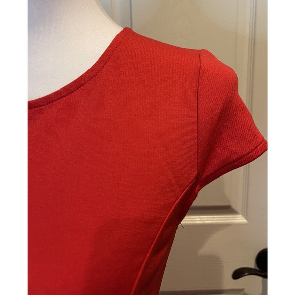 Lulus Red Scalloped Hem Cap Sleeve Dress Womens S Valentines Day Flirty Fun Zip - Picture 3 of 9